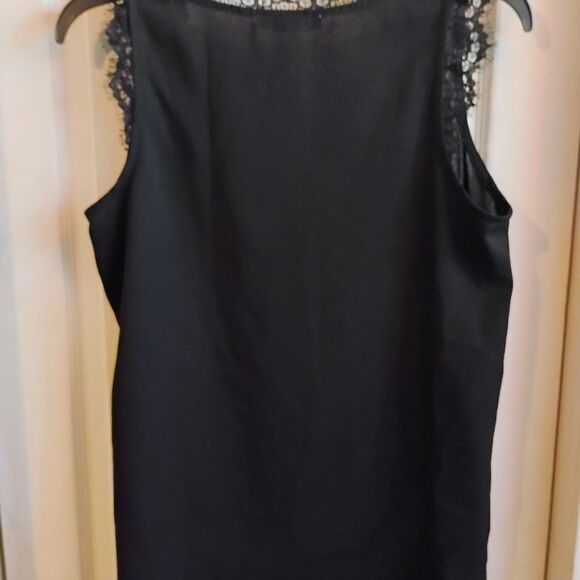 Elegant Black Lace Trim Tank Top - Picture 10 of 12